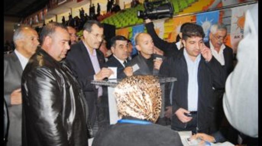 AK Parti teyam&uuml;l yoklaması başladı