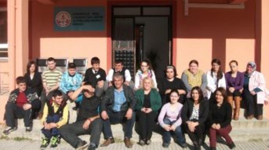 Fenerbah&ccedil;elilerden Destek S&ouml;z&uuml;