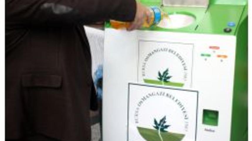 Atık Yağlar Mahallelerdeki Makinelerle Toplanıyor