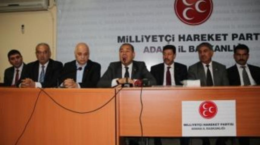 S&ouml;zl&uuml;, Gen&ccedil;lerin H&uuml;seyin S&ouml;zl&uuml; Yazılı Olduğu Tshirtlerle Milli Takım Ma&ccedil;ına Alınmamasına Tepki G&ouml;sterdi