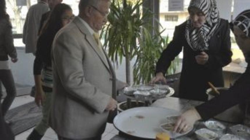 Bedensel Engelliler Derneği Aşure G&uuml;n&uuml;nde Buluştu