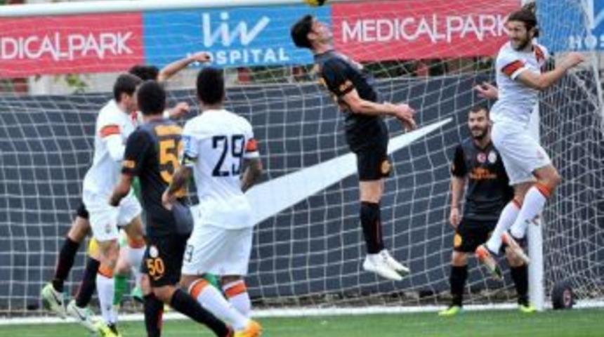 Galatasaray, Lucescu'ya Mağlup Oldu