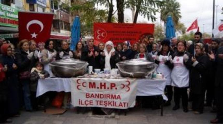 Mhp Kadın Kolları Aşure Dağıttı