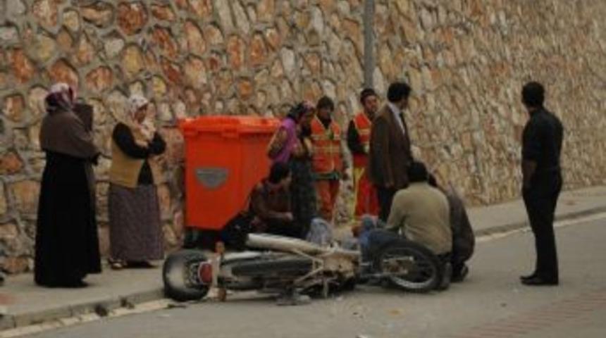 Motosiklet S&uuml;r&uuml;c&uuml;s&uuml; &Ouml;l&uuml;mden D&ouml;nd&uuml;