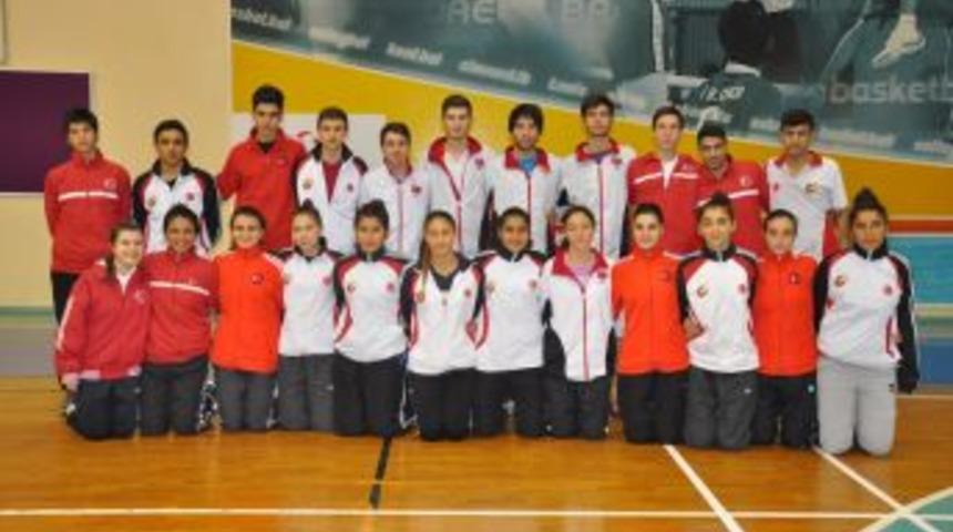 Balkan Badminton Şampiyonası'nda T&uuml;rkiye Şampiyon Oldu