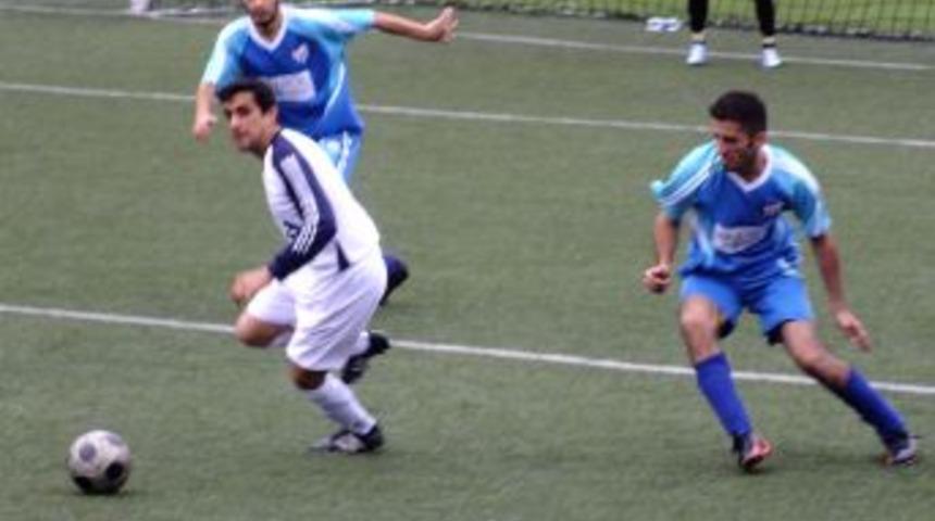 Amat&ouml;r Ma&ccedil;ta Tekmeler Havada U&ccedil;uştu