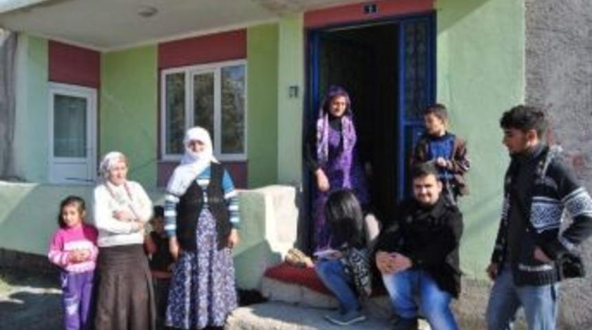 Ak Parti İpekyolu Gen&ccedil;lik Kollarının Mahalle Gezileri