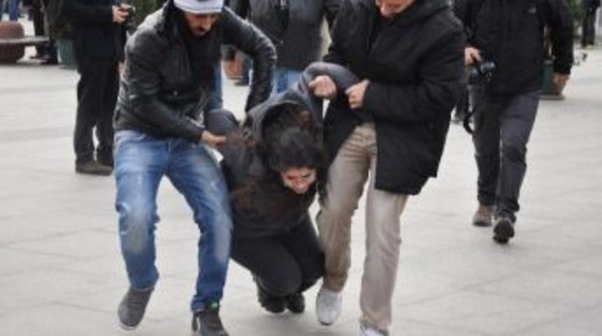 &Ccedil;ağlayan Adliyesi &Ouml;n&uuml;ndeki Eylemde 18 G&ouml;zaltı