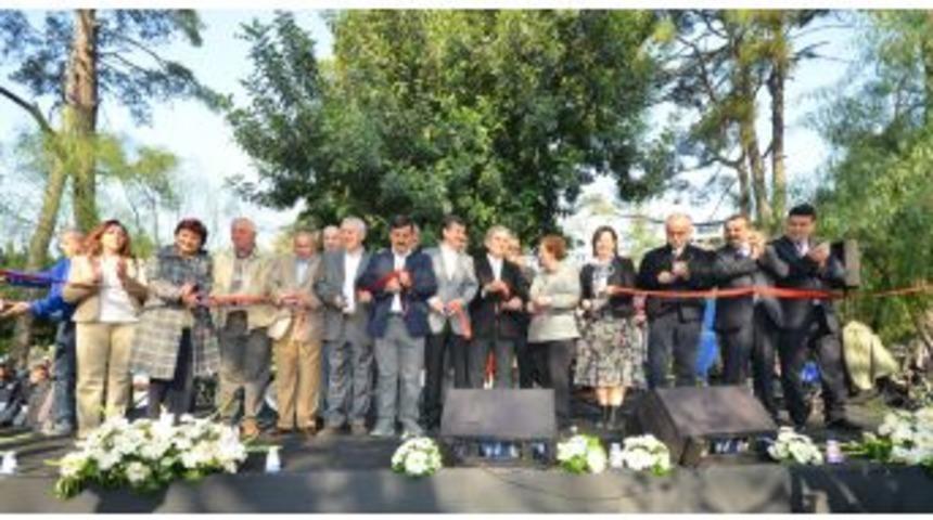İzmir'deki Hasanağa Bah&ccedil;esi A&ccedil;ıldı