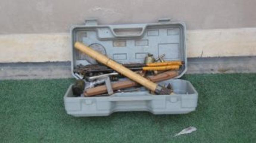 Hırsızlık İ&ccedil;in Girdiği Kilisede Su&ccedil;&uuml;st&uuml; Yakalandı