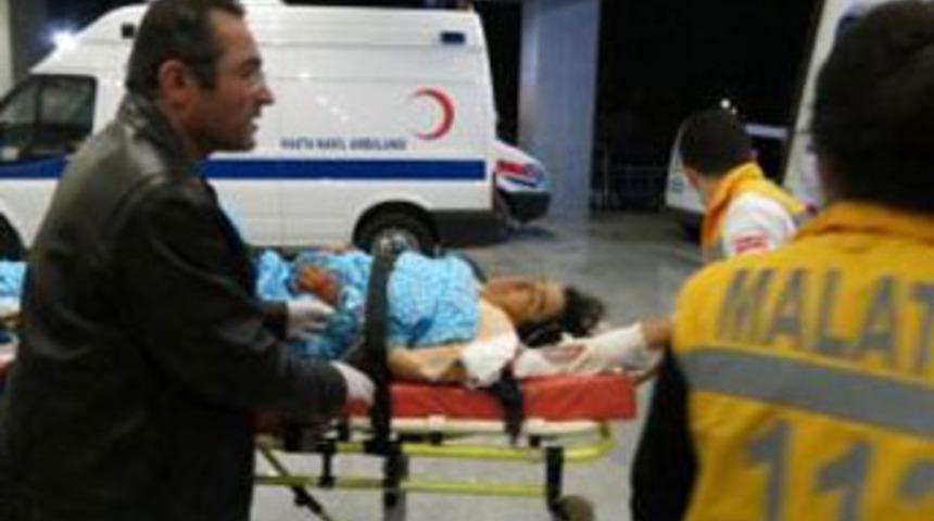 K&ouml;yde katliam: 3 &ouml;l&uuml; , 2 yaralı