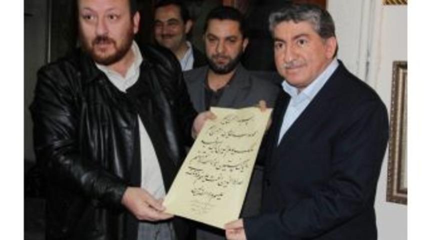 Resim &Ouml;ğretmeni Hat İcazeti Aldı