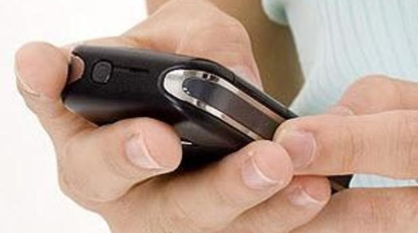 Telefonunuzun pil &ouml;mr&uuml;n&uuml; uzatın!