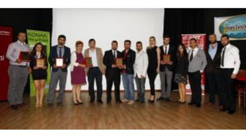 Konak&rsquo;ta G&ouml;n&uuml;l K&ouml;pr&uuml;s&uuml;