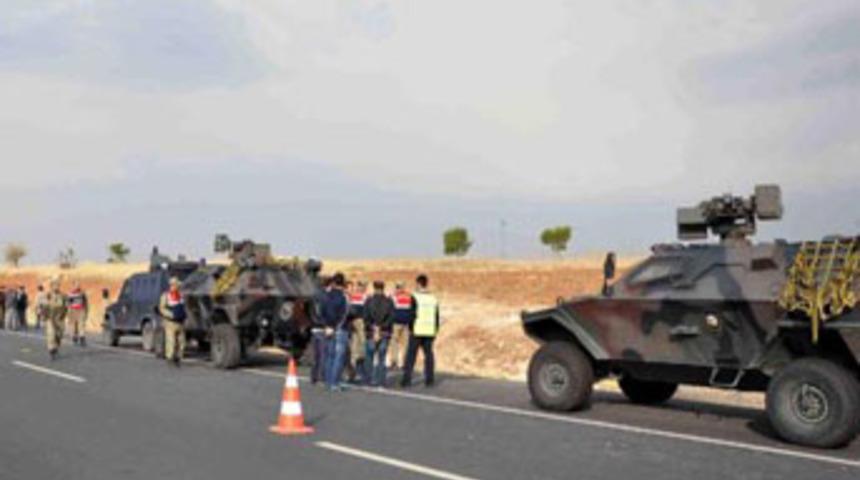 Sınırı ka&ccedil;ak ge&ccedil;meye &ccedil;alışan 3 kişi &ouml;ld&uuml;r&uuml;ld&uuml;