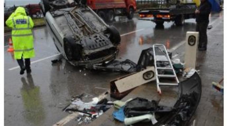 Trabzon&rsquo;da Trafik Kazası 2 Yaralı