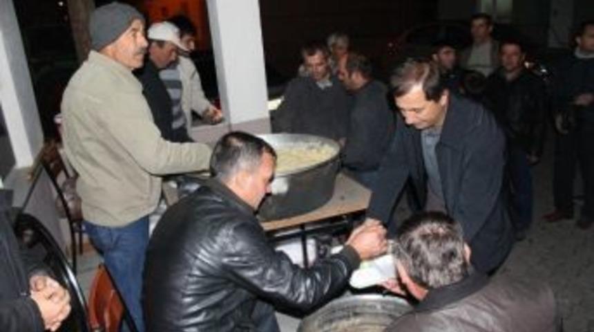 &Ccedil;an&rsquo;da Muharrem Ayı Yemeği D&uuml;zenlendi