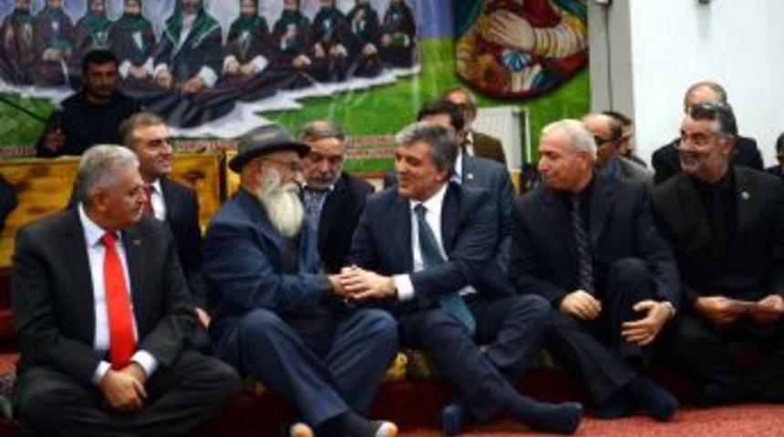 Cumhurbaşkanı G&uuml;l, Kelkitli Halil Dayıya Twitter'dan Teşekk&uuml;r Etti