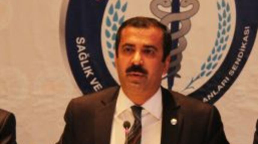 Sağlık-Sen: Tam G&uuml;n Yasasında, Hocaların Baskısına Boyun Eğilmesin