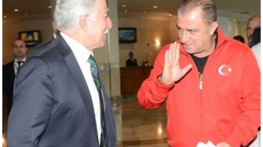 Terim Rica Etti, Belediye Asfaltladı