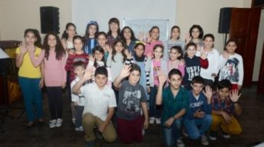 B&uuml;y&uuml;kşehir &Ccedil;ocuk Korosu Hazırlıklarını S&uuml;rd&uuml;r&uuml;yor