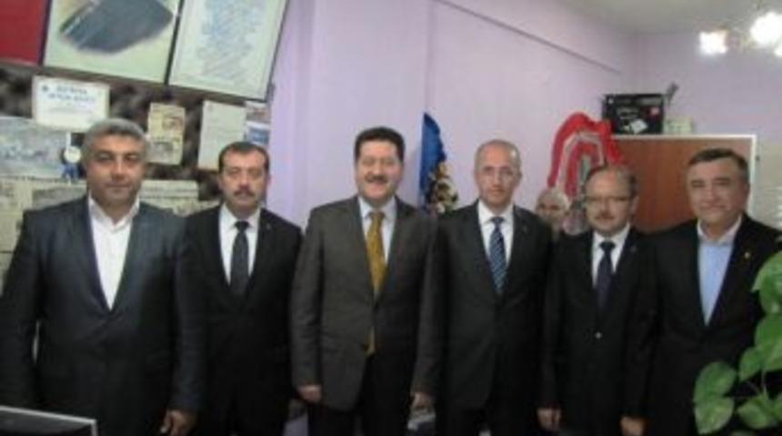 Ak Parti K&uuml;tahya Milletvekili Kinay Hisarcık&rsquo;ta Aday Adaylarıyla Tanıştı