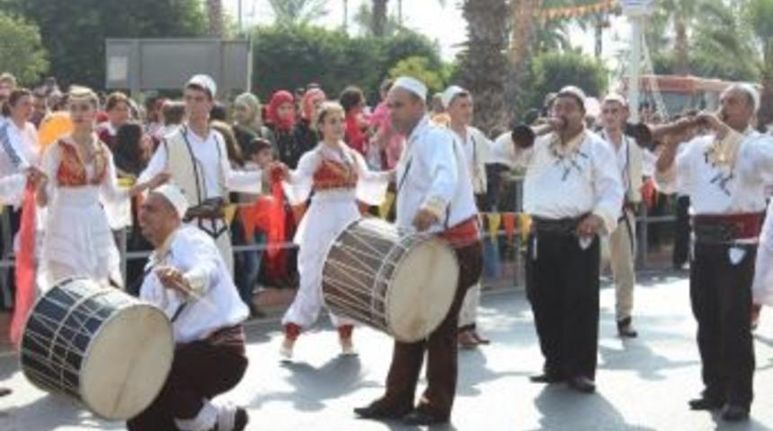 Narenciye Festivali S&uuml;r&uuml;yor