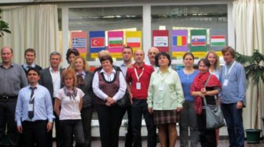 Ortaokul &Ouml;ğrencileri 7 Avrupa &Uuml;lkesiyle Proje Hazırladı