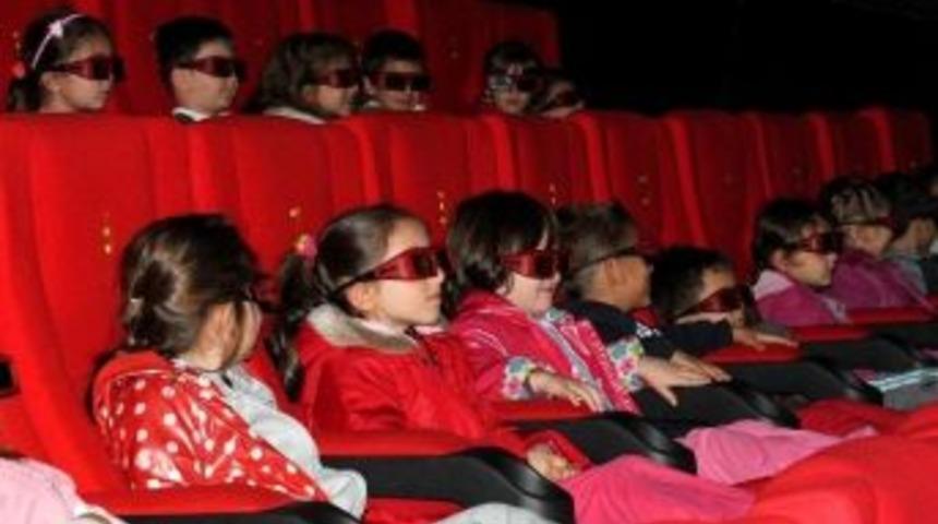 Miniklerin Sinema Keyfi Devam Ediyor