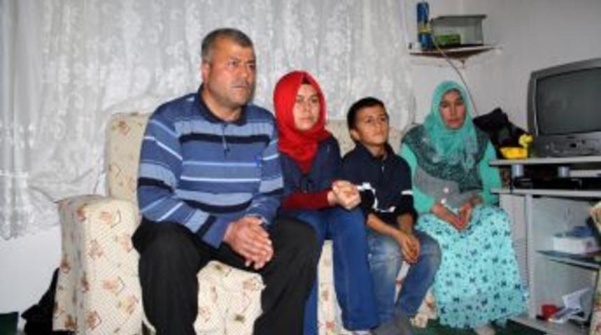 "Mum Işığında Ders &Ccedil;alışırken Dershane Sayesinde Fen Lisesini Kazandım"