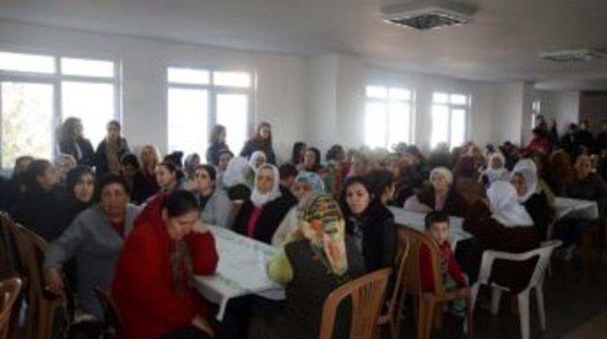 Cemevinde Aşure Etkinliği