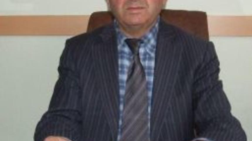 K&uuml;&ccedil;&uuml;ker: "eğitimde Yaşanan &Ccedil;&uuml;r&uuml;meye Tepkisiz Kalmayacağız"