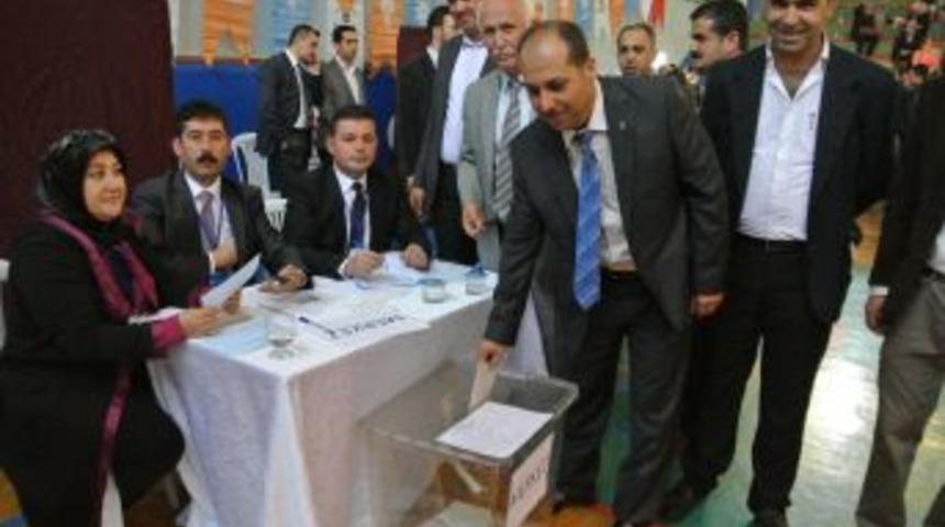 AK Parti, Osmaniye'de Temay&uuml;l Yoklaması Yaptı