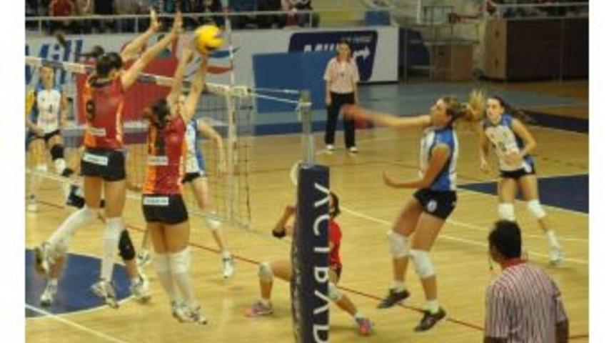 Acıbadem Bayanlar Voleybol Ligi