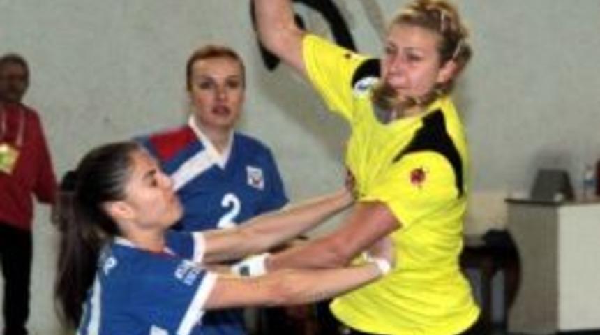 Bayanlar Hentbol S&uuml;per Ligi