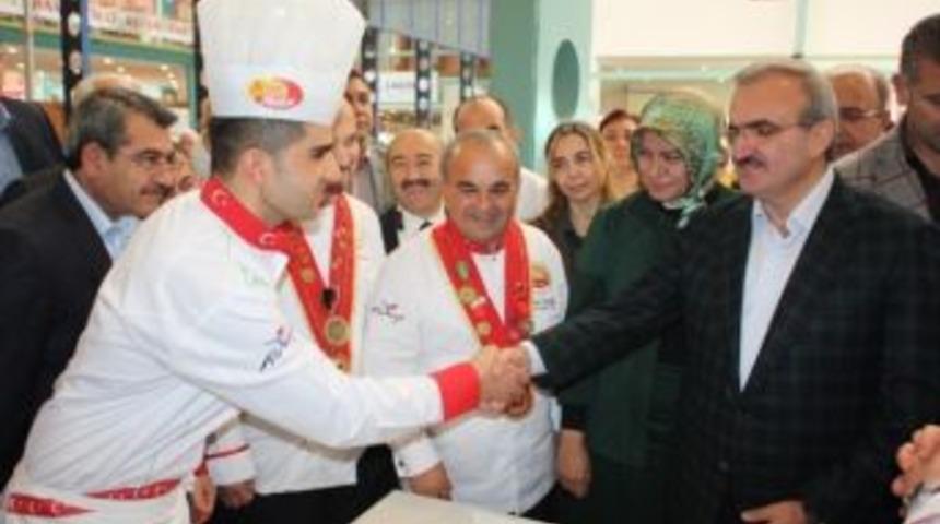 Vali Karaloğlu Aş&ccedil;ılarla Buluştu