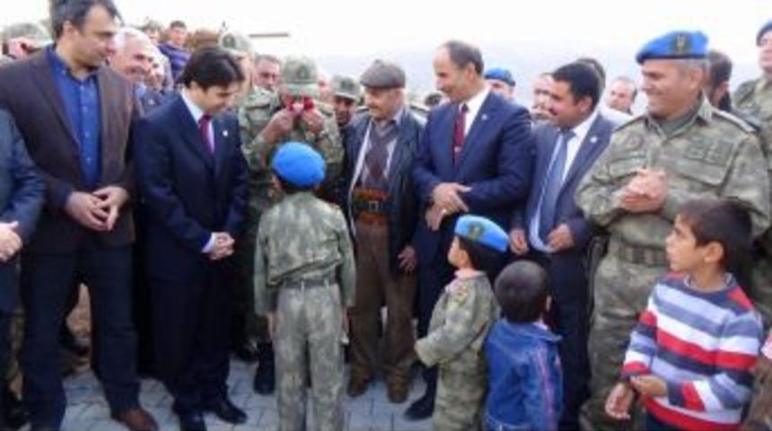 19 Yıl &Ouml;nce PKK Tarafından Katledilen K&ouml;yl&uuml;ler Anıldı