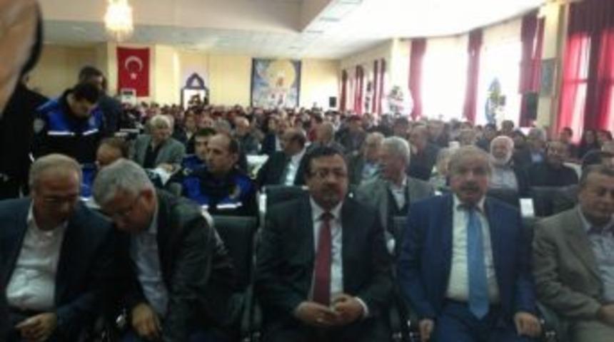 Bakan, Aşure Etkinliğine Katıldı