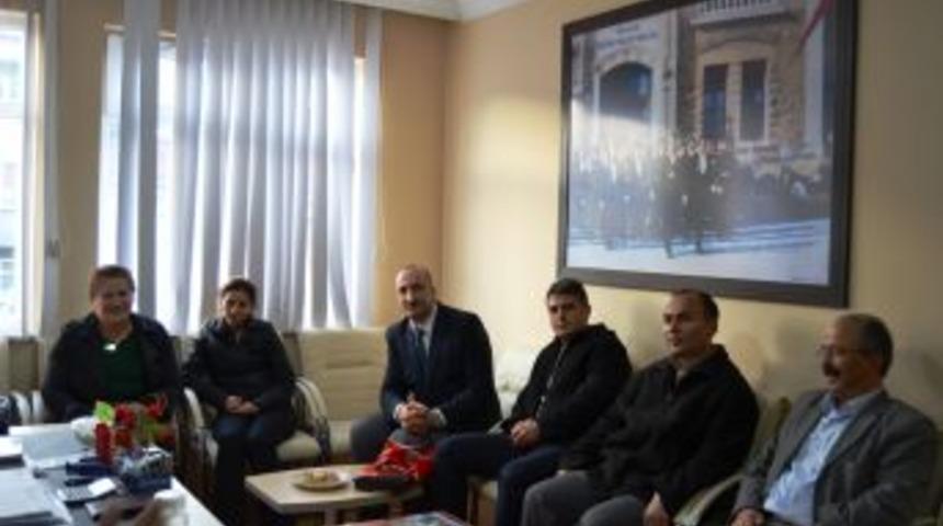 Dershaneciler, Siyasi Partileri Ziyaret Etti