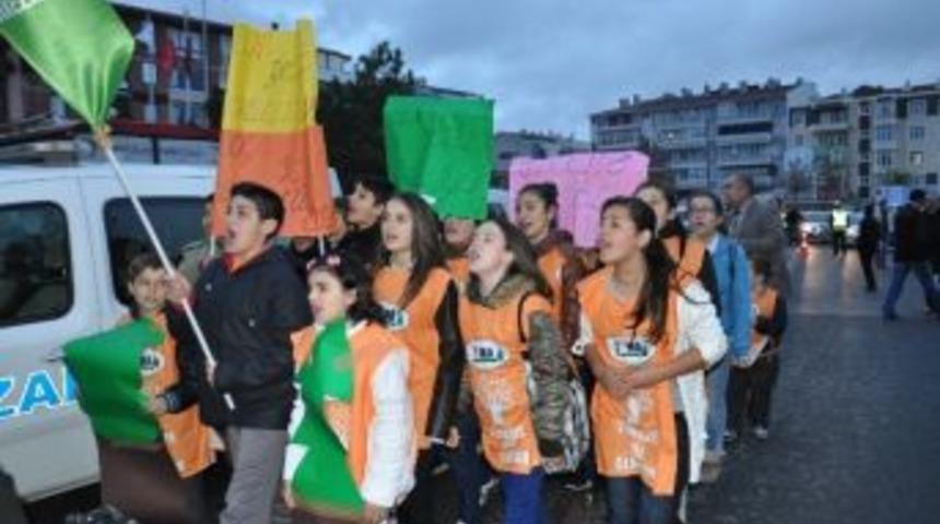 "g&ouml;n&uuml;ll&uuml; Olun Ki T&uuml;rkiye &Ccedil;&ouml;l Olmasın"