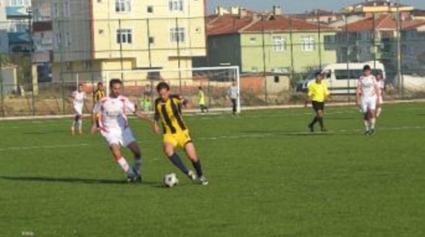 Kapaklıspor Yıldız Gen&ccedil;likspor&rsquo;u Gole Boğdu 7-0