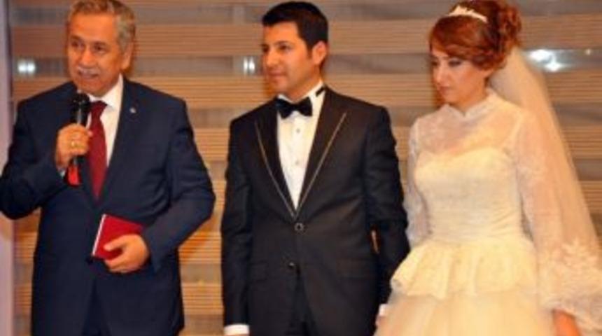 Arın&ccedil;: &ldquo;diyarbakır'daki Manzara Hepimizi Mutlu Etti&rdquo;