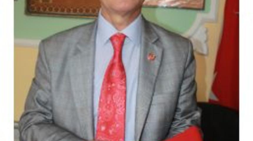 Bir Asır Sonra Kavuştuğu T&uuml;rk Bayrağı Ağlattı