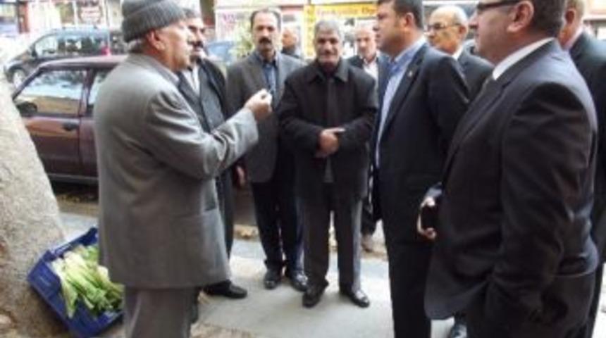 Ağbaba, Devlet Hastanesi Civarındaki Esnafın Sorunlarını Dinledi