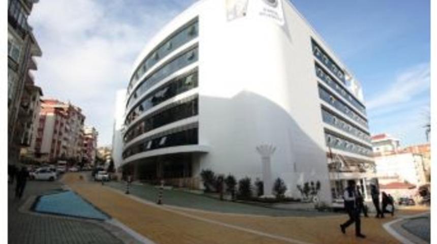 Kartal&rsquo;a 5 Yıldızlı Yeni Belediye Binası