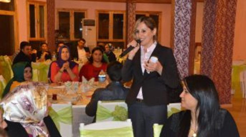 Kozan Belediyesi 'Aile İ&ccedil;i İletişim' Semineri D&uuml;zenledi