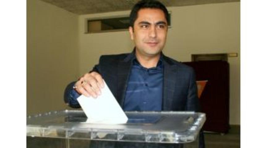 AK Parti Nevşehir'de De Temay&uuml;l Yoklaması Yaptı