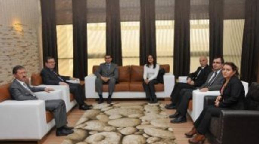 Ak&uuml;&rsquo;de Erasmus Programlarıyla İlgili Sistem Denetimi Yapıldı