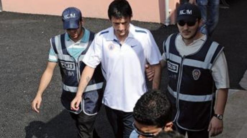 'Savcı Tehdit Etti, Sonra Istediğini Yazdı, Ben De Ağlayarak Okumadan Imzaladım'