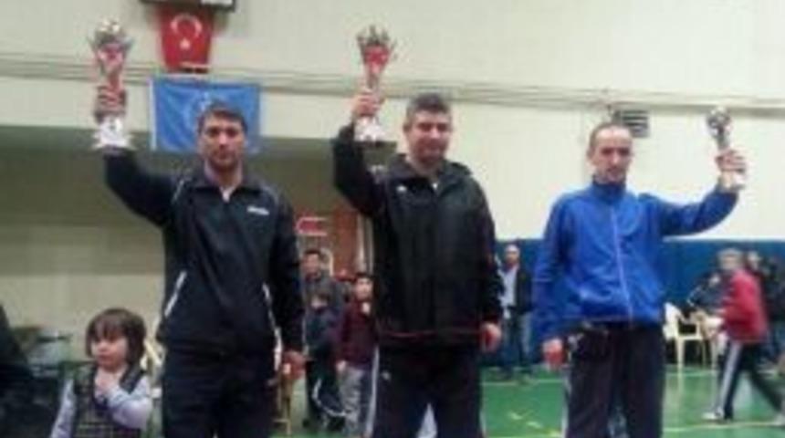 D&uuml;zce, Batı Karadeniz Taekwondo Şampiyonu Oldu